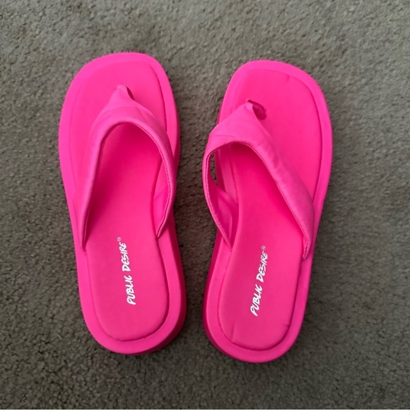 Pink Platform Flip Flops - Picture 1 of 4